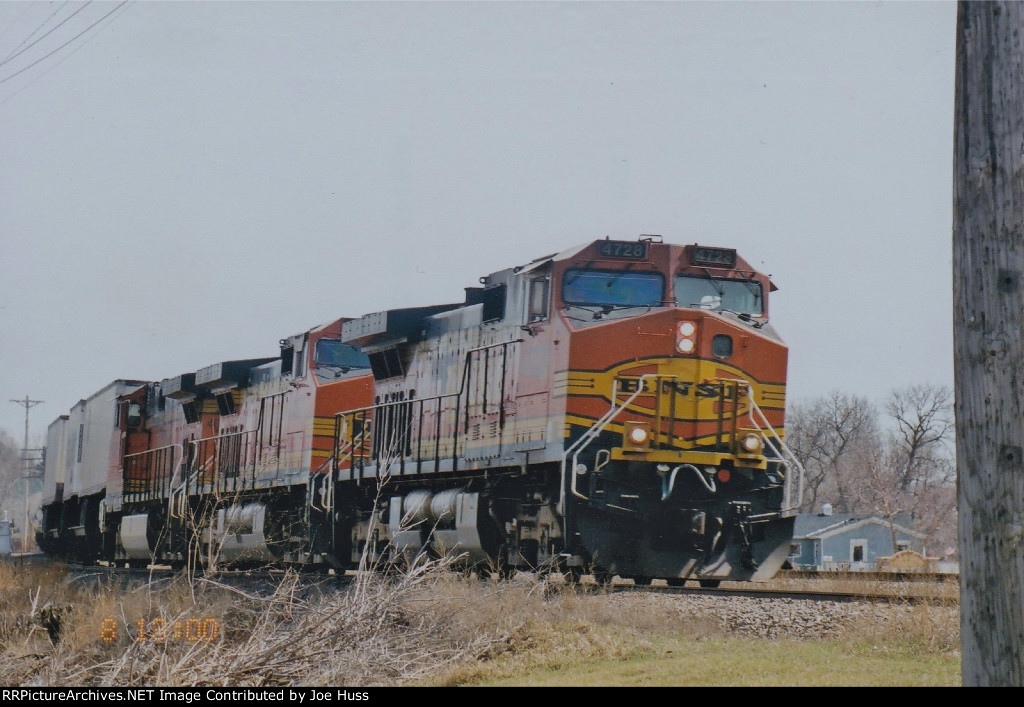 BNSF 4728 West